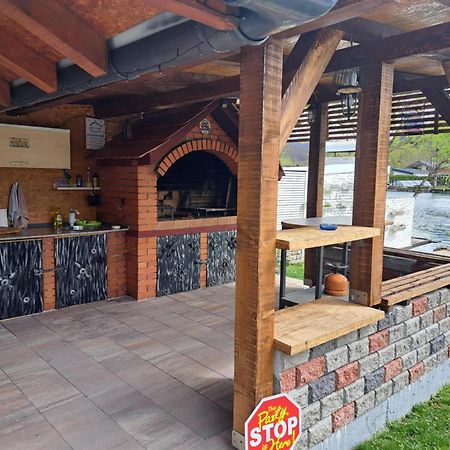 Am Una Lux House Bihać Exteriör bild