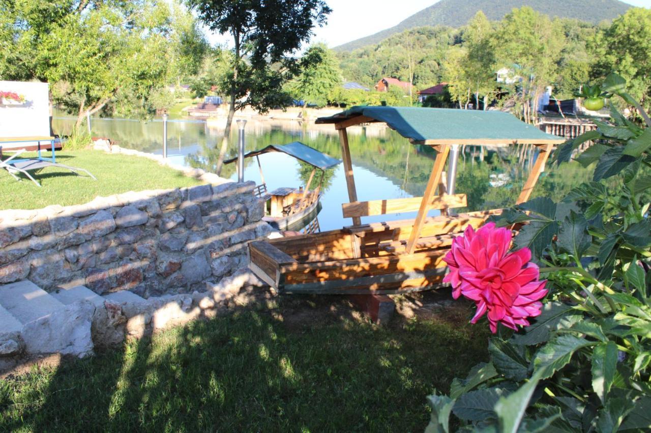 Am Una Lux House Bihać Exteriör bild