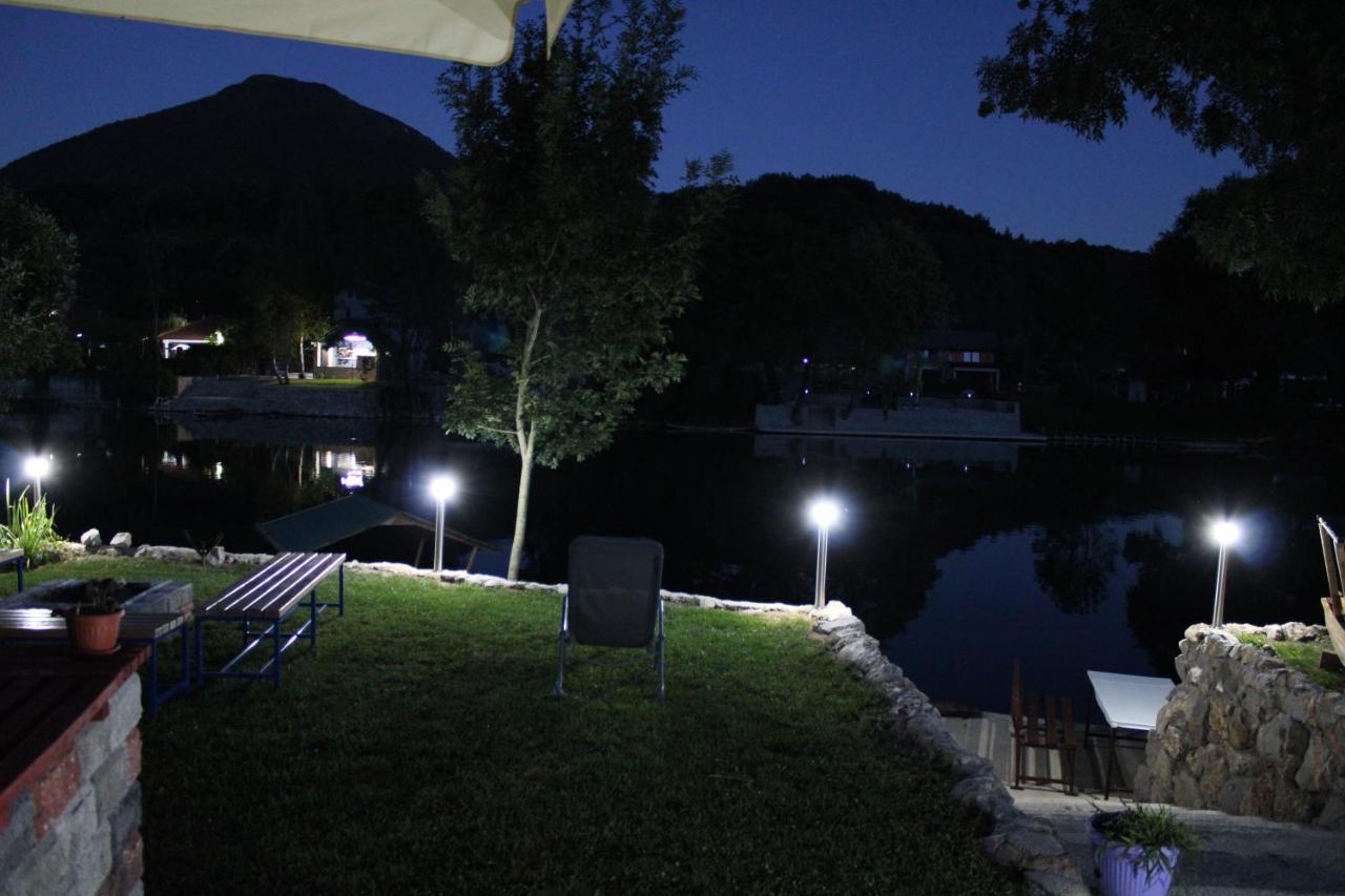 Am Una Lux House Bihać Exteriör bild