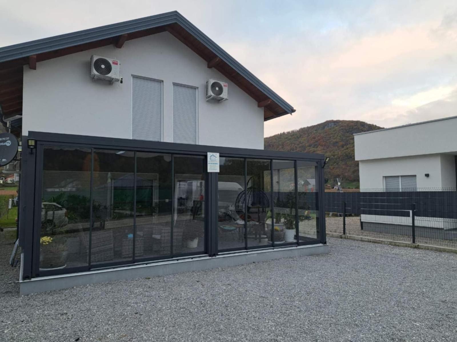 Am Una Lux House Bihać Exteriör bild